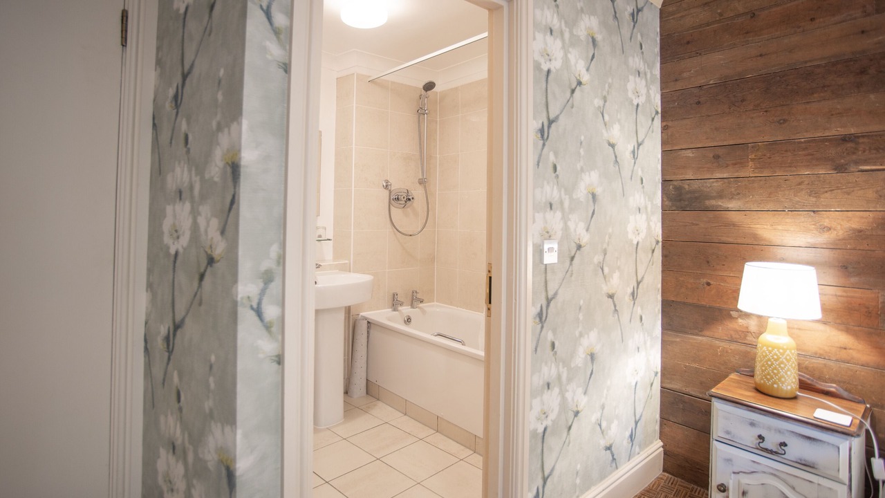 Photo of Others in Tuckenhay