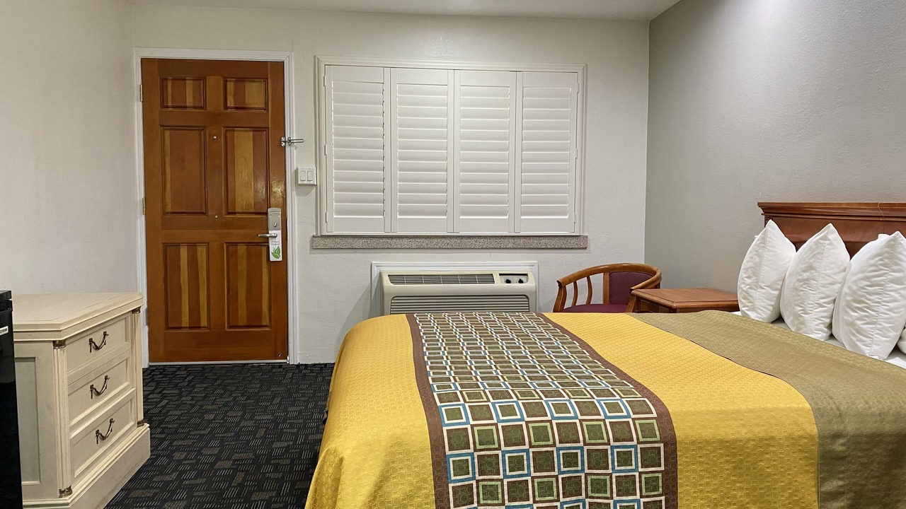 Photo of Bedroom in Inner Richmond