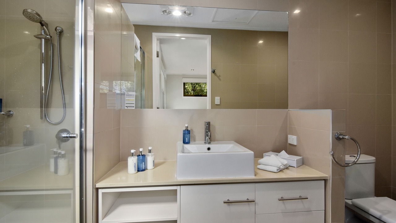 Photo of Others in O'reilly