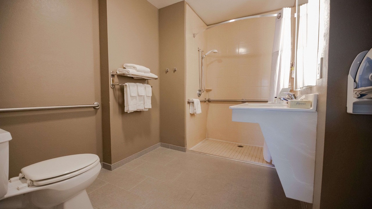 Photo of Bathroom in Highlands - Perkins