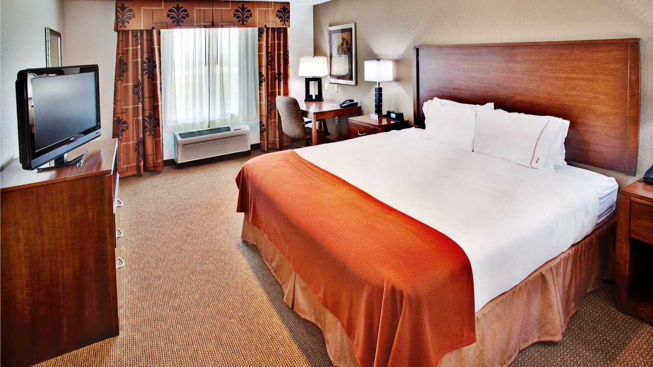 Photo of Bedroom in Dubuque