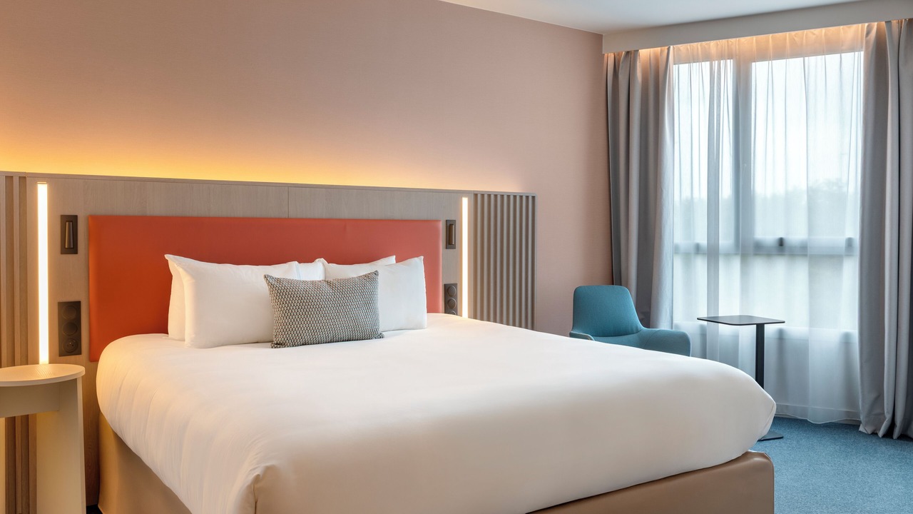 Photo of Bedroom in Saint-Denis