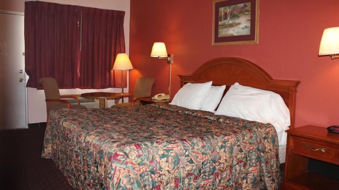 Photo of Bedroom in Greeneville
