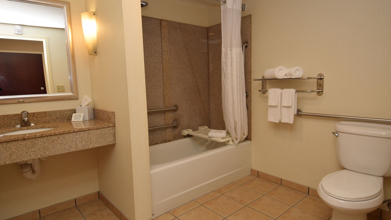 Photo of Bathroom in Cicero