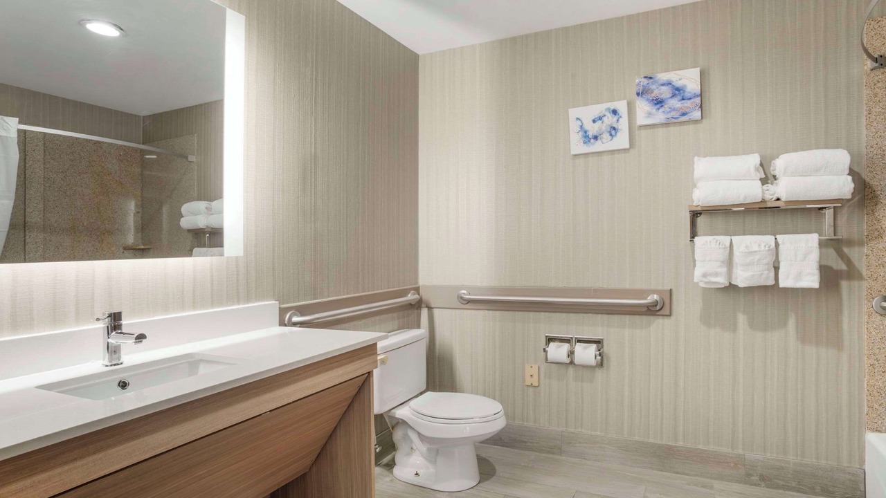 Photo of Bathroom in Arcadia