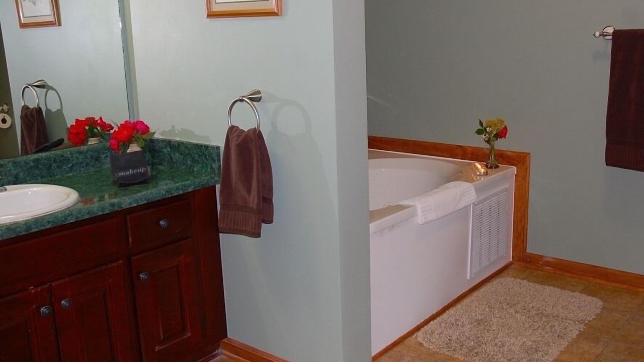 Photo of Bathroom in Dahlonega