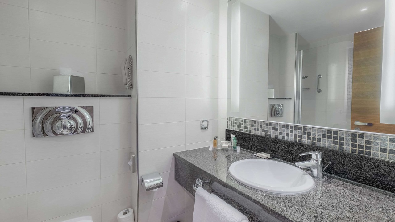 Photo of Bathroom in Reading