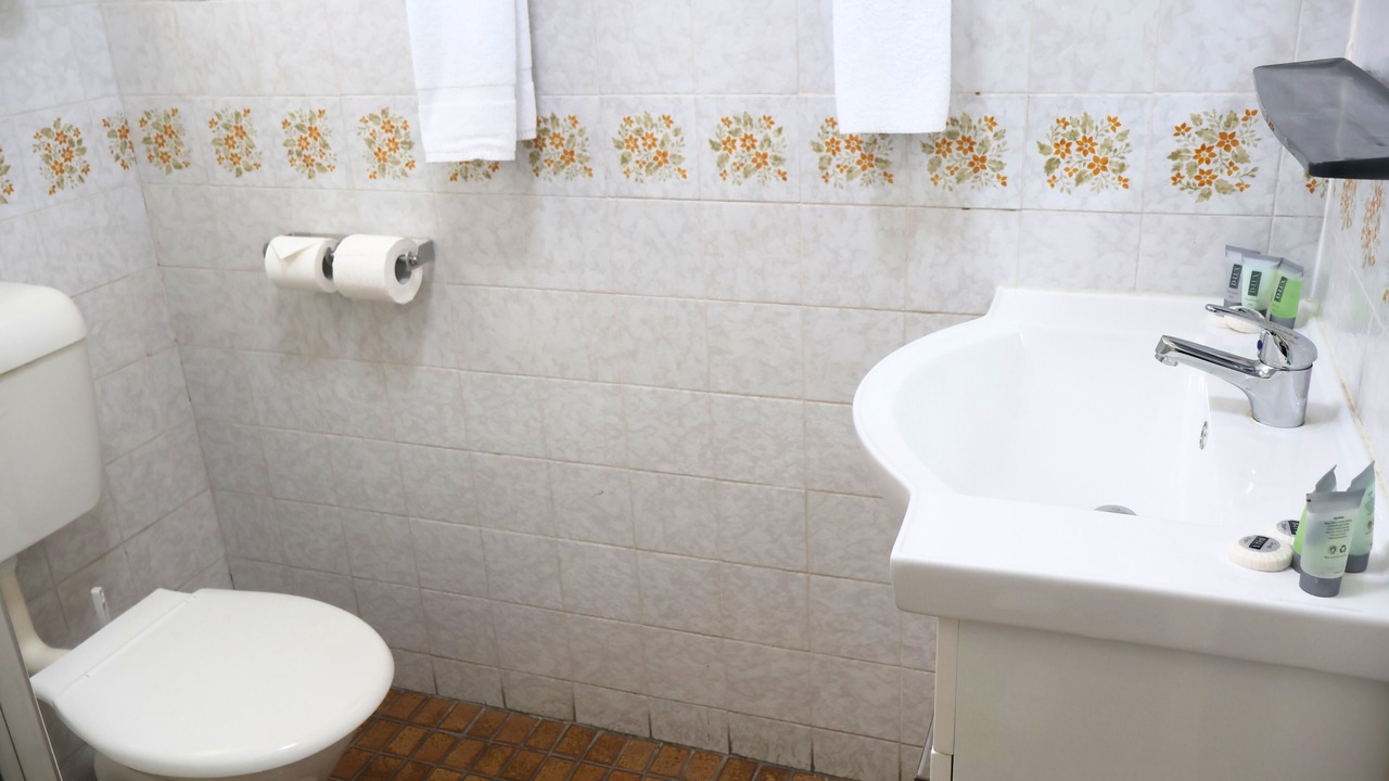 Photo of Bathroom in Charters Towers