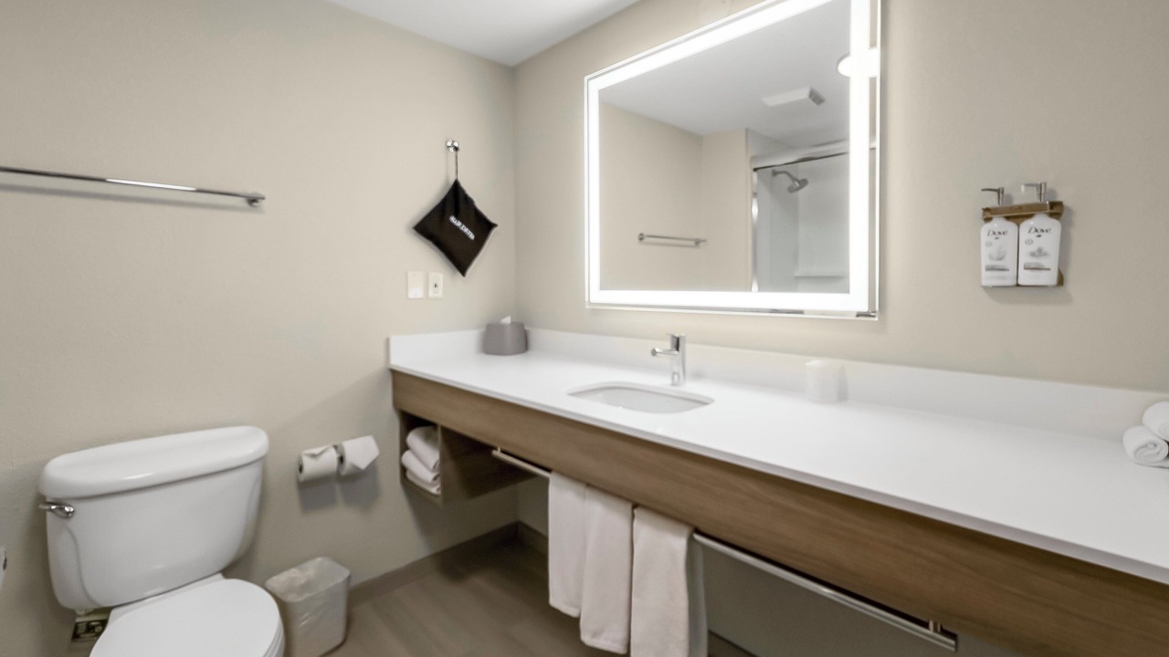 Photo of Bedroom in Midvale