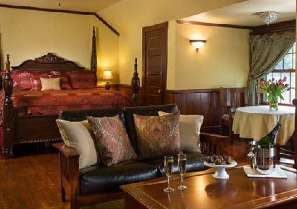 Photo of Bedroom in Hot Springs