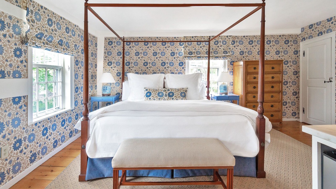 Photo of Others in Nantucket Town