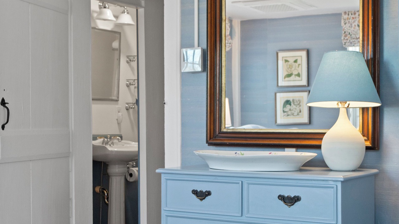 Photo of Others in Nantucket Town