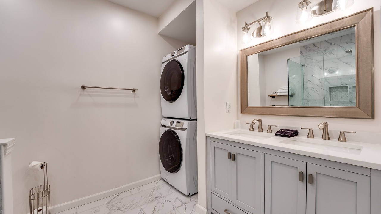 Photo of Bathroom in Five Points