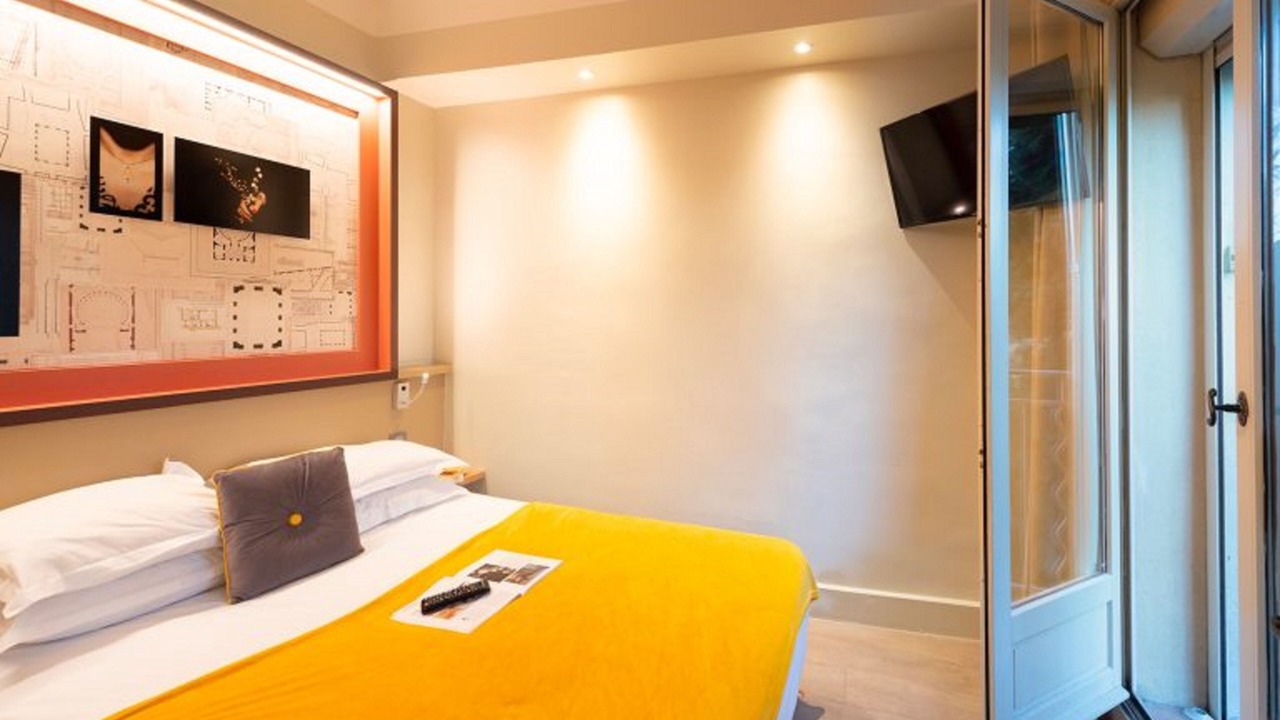 Photo of Bedroom in Arles City Centre