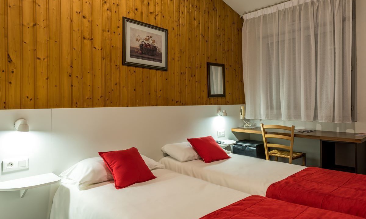 Photo of Bedroom in Thones