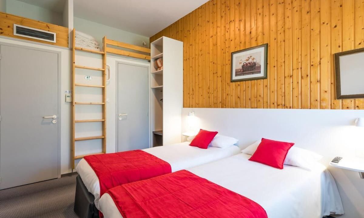 Photo of Bedroom in Thones