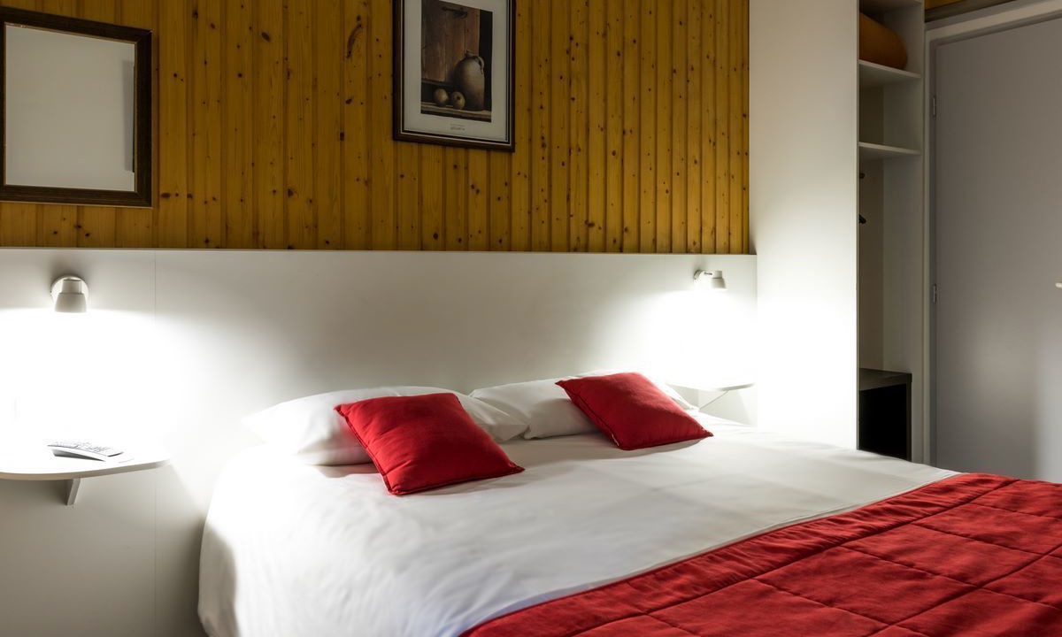 Photo of Bedroom in Thones