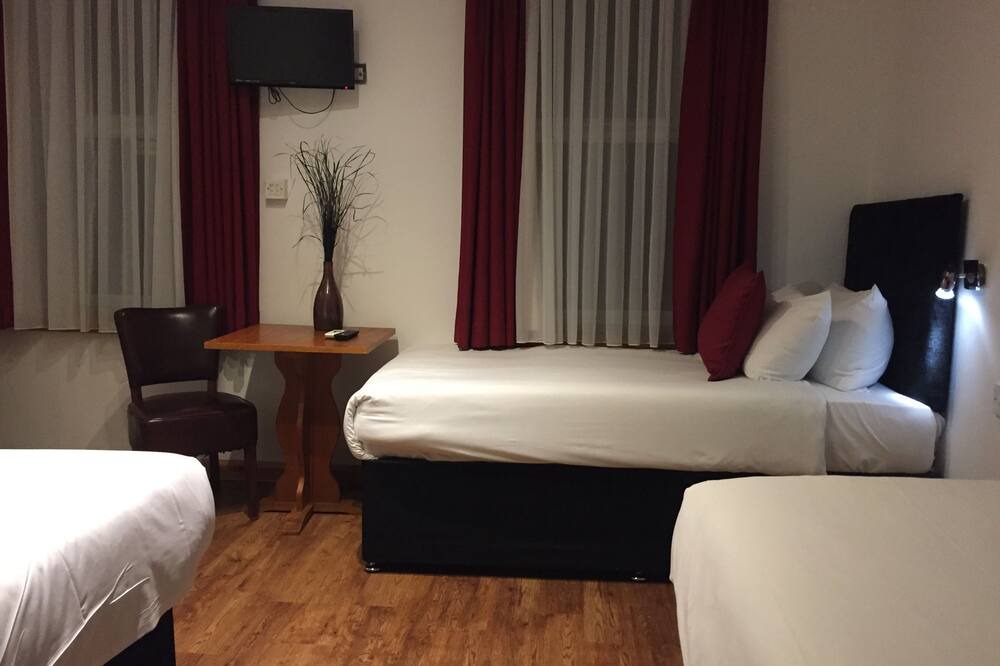 Photo of Others in Faraday