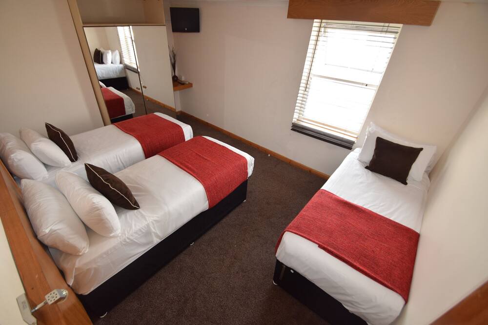 Photo of Others in Faraday