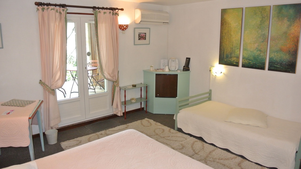 Photo of Bedroom in Flayosc