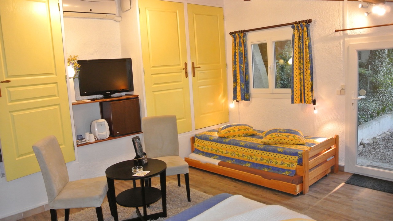 Photo of Bedroom in Flayosc