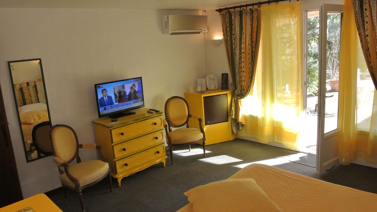 Photo of Bedroom in Flayosc