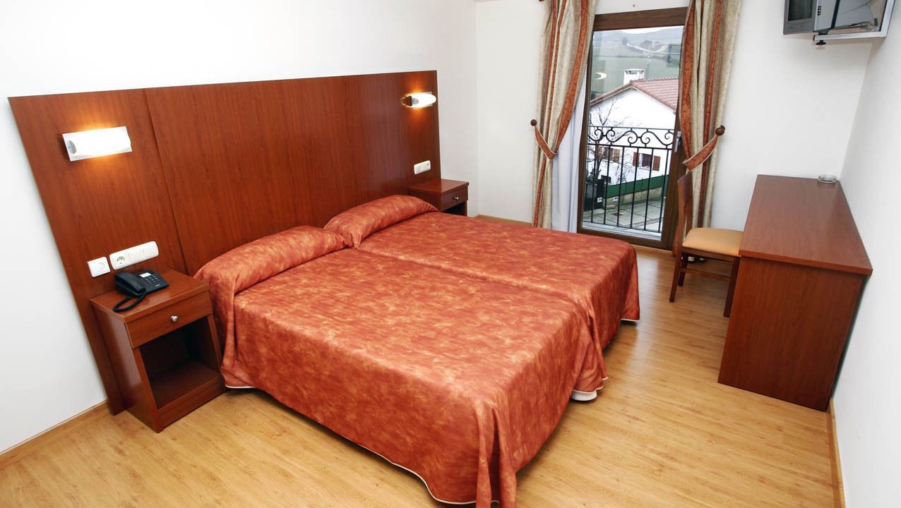Photo of Bedroom in Salinas de Pamplona