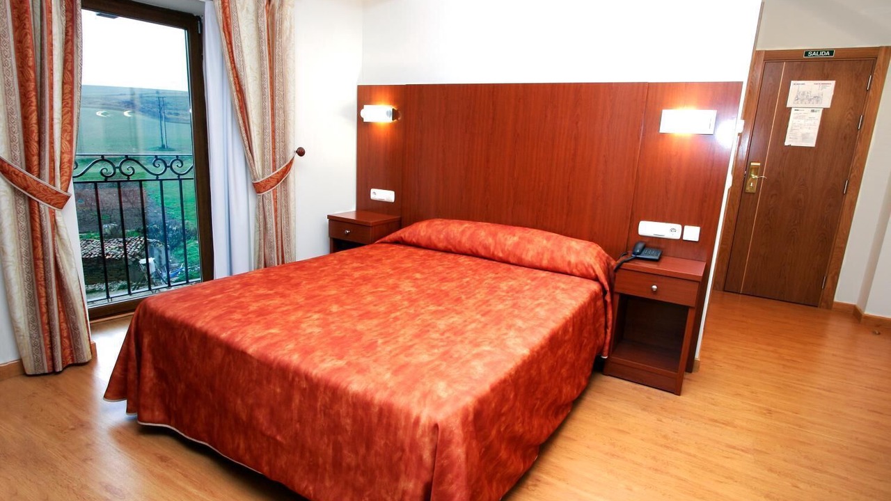 Photo of Bedroom in Salinas de Pamplona