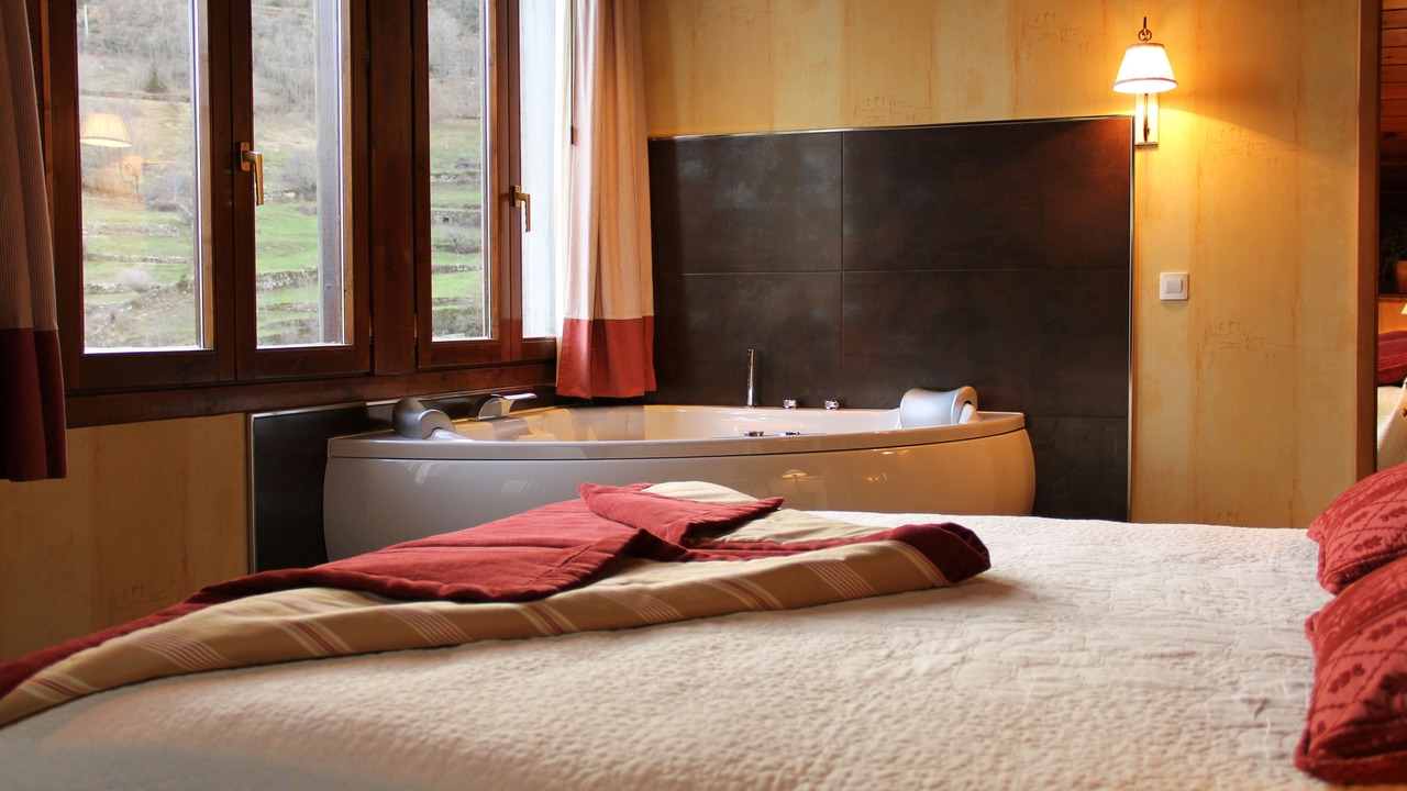 Photo of Bedroom in Broto