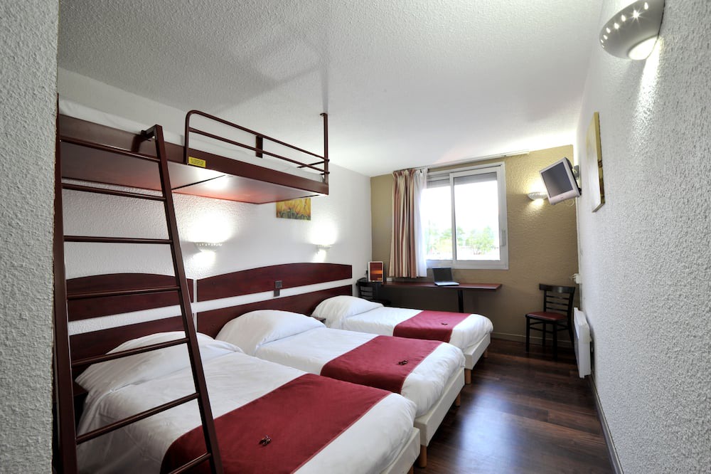Photo of Bedroom in Secteur 3