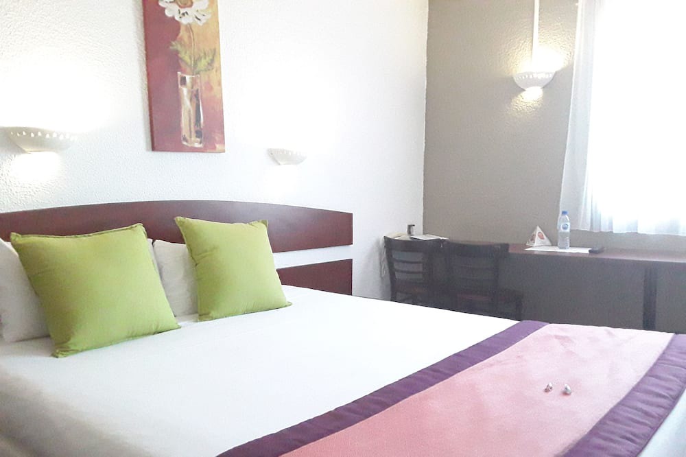 Photo of Bedroom in Secteur 3