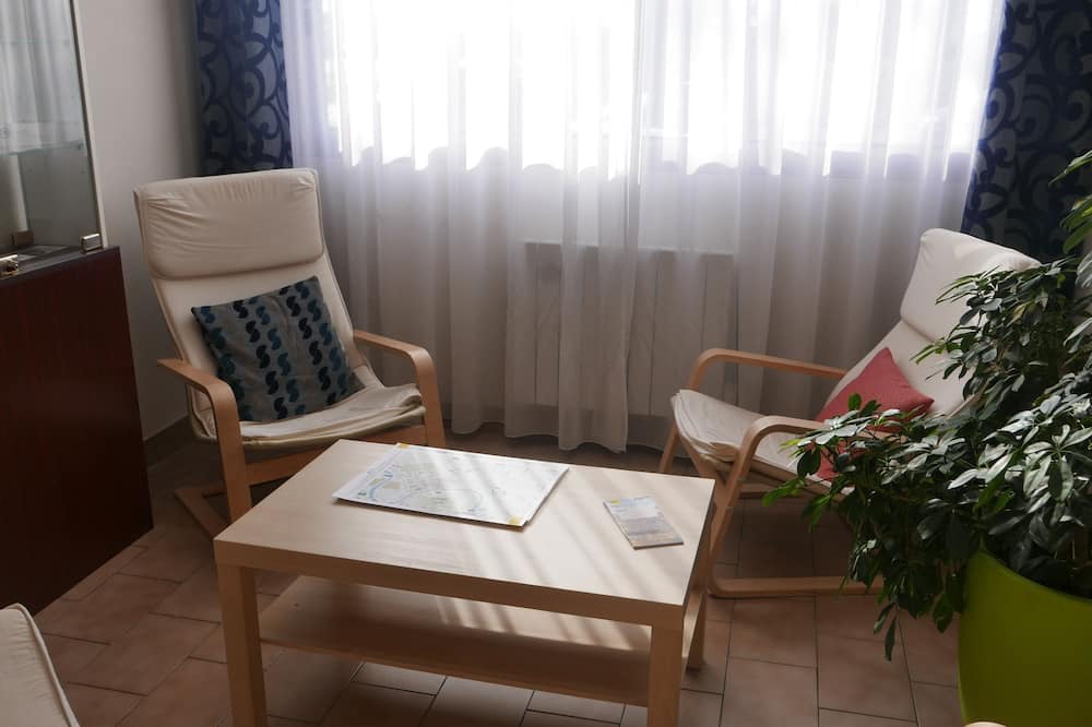 Photo of Livingroom in Secteur 3