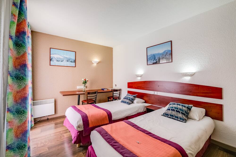 Photo of Bedroom in Secteur 3
