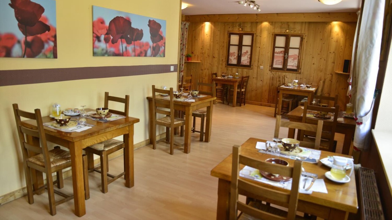 Photo of Others in Aranc