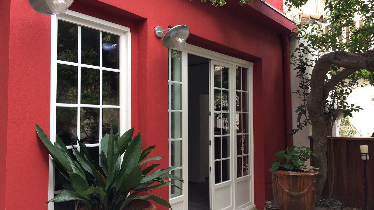 Photo of Patio Balcony in Aigues-Mortes Medieval City