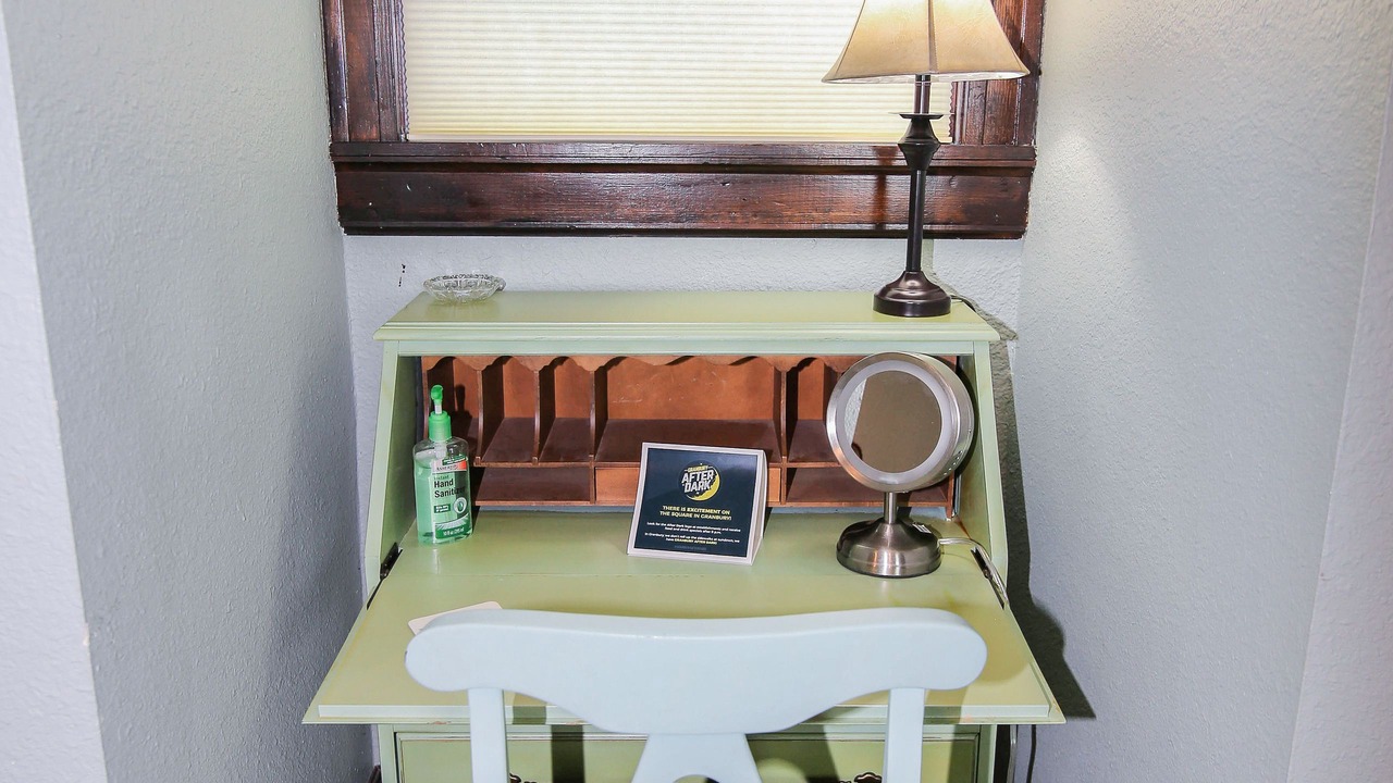 Photo of Bedroom in Granbury