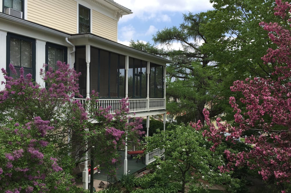 Photo of Outdoor in Lansing