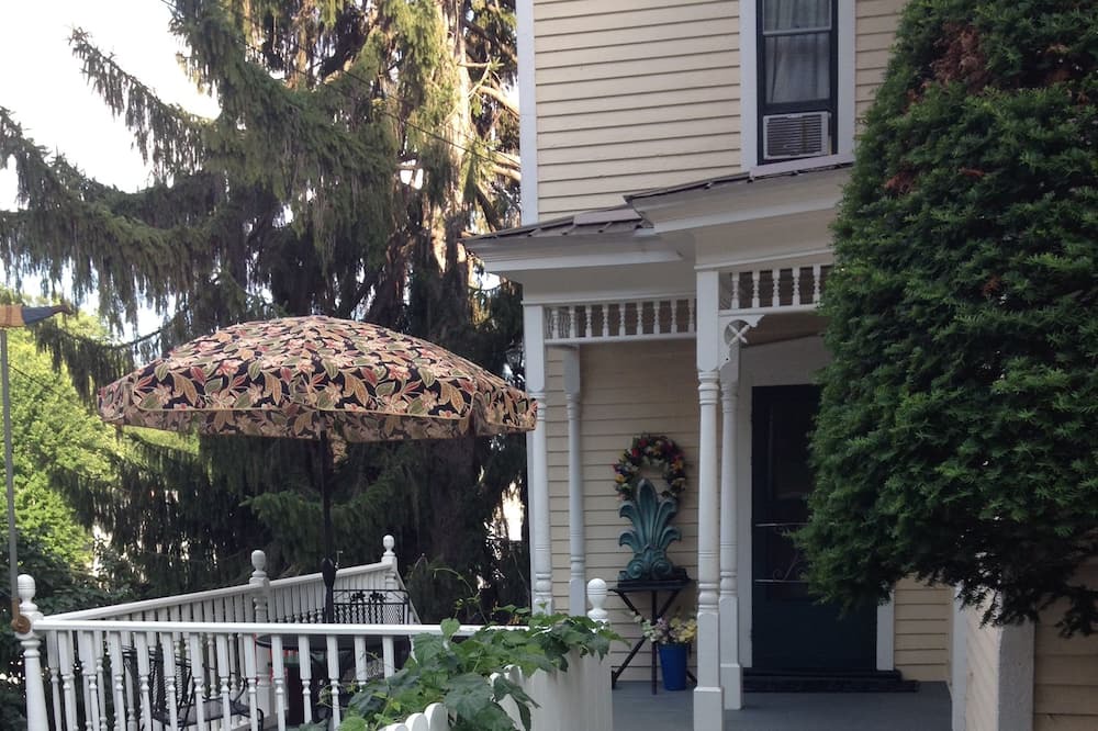 Photo of Outdoor in Lansing