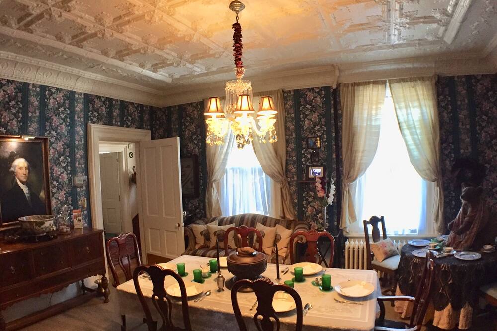 Photo of Others in Lansing