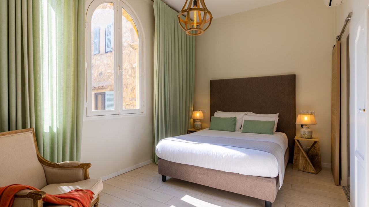 Photo of Bedroom in Valbonne