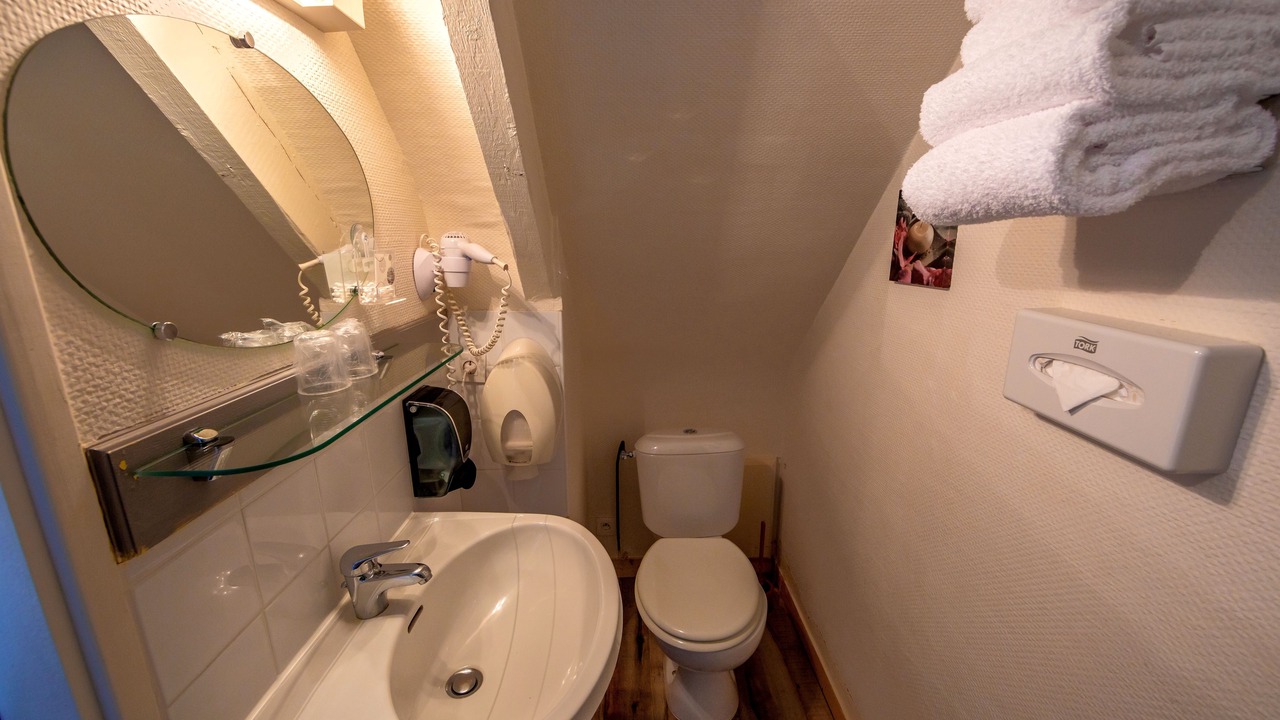 Photo of Bathroom in Douarnenez