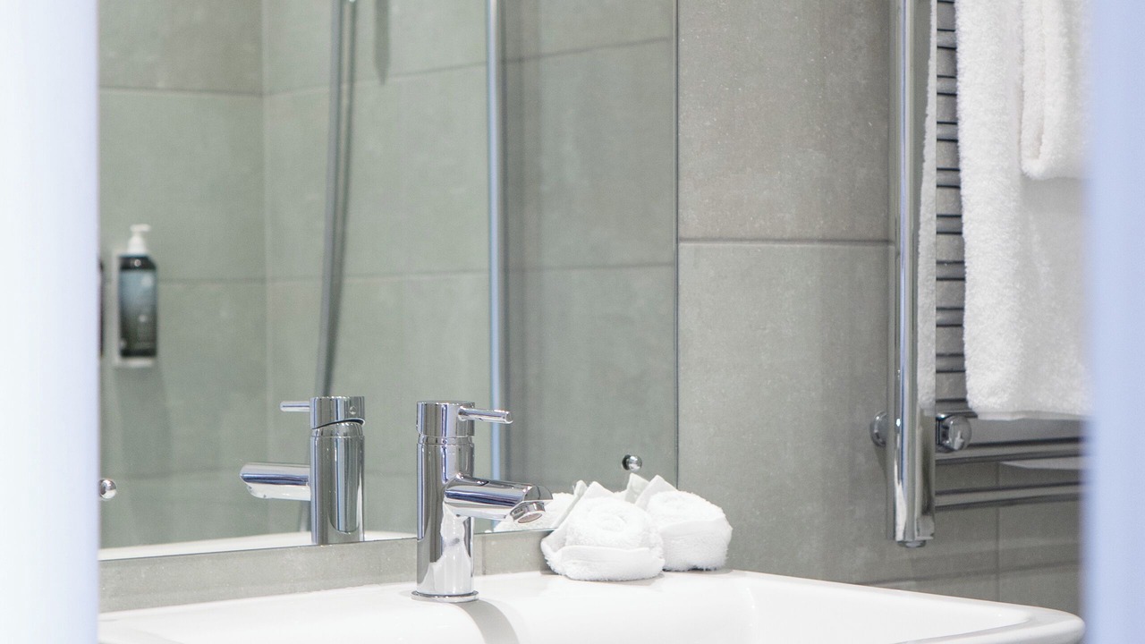 Photo of Bathroom in Littleham