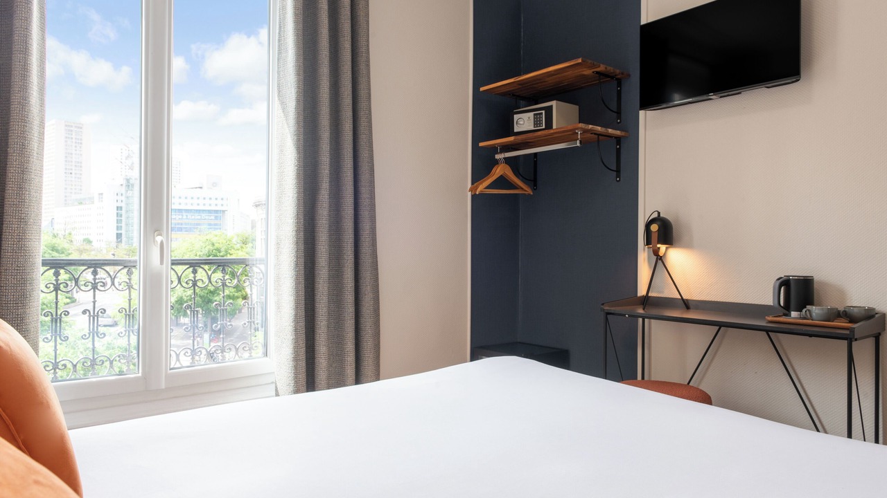 Photo of Bedroom in 13th Arrondissement