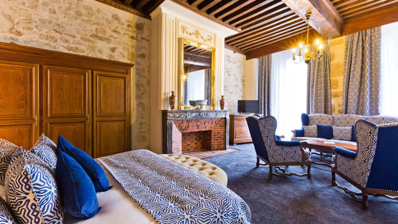 Photo of Bedroom in Bourbon-l'Archambault