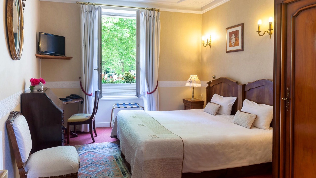 Photo of Bedroom in Chinon