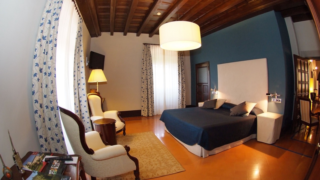 Photo of Bedroom in Torroella de Montgri
