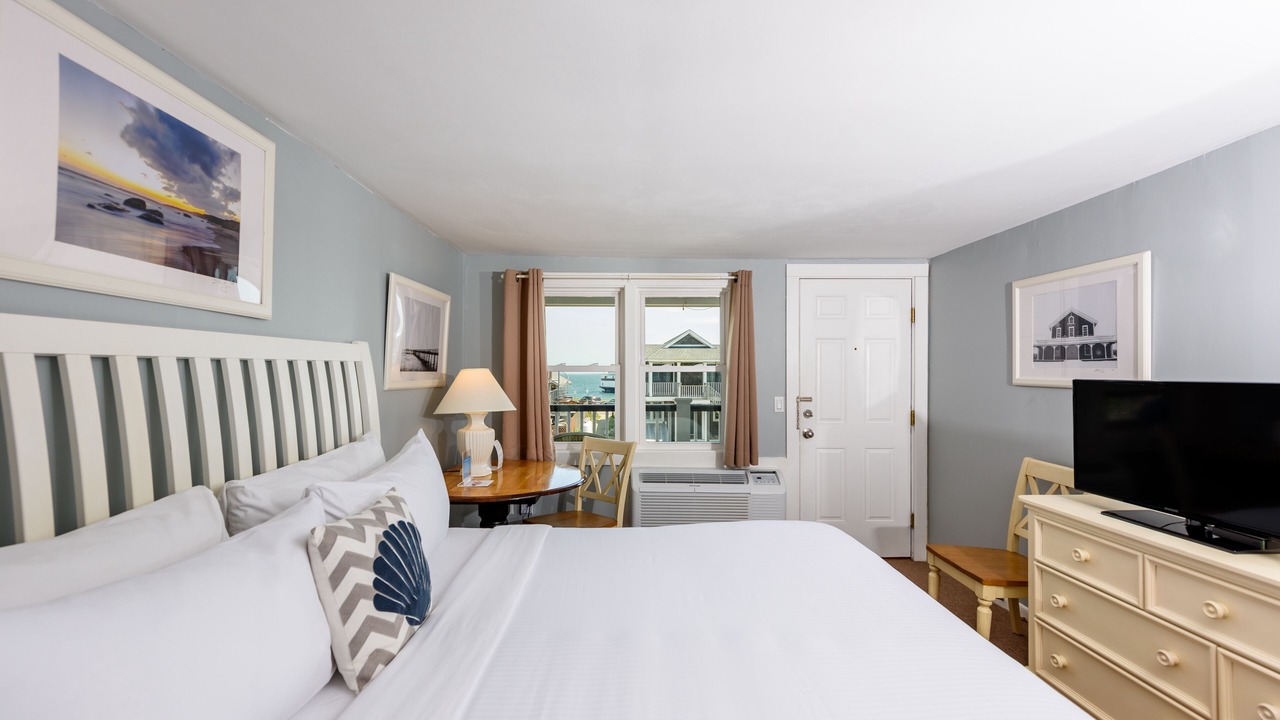 Photo of Bedroom in Oak Bluffs