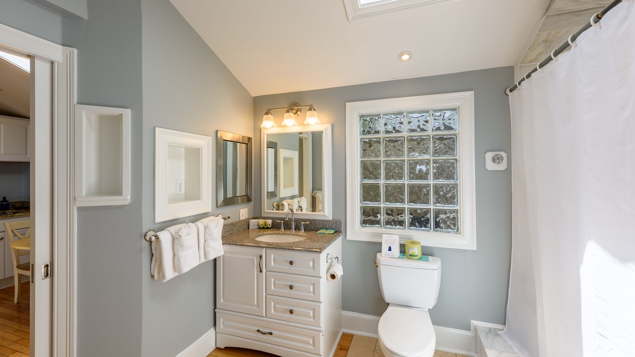 Photo of Bathroom in Oak Bluffs