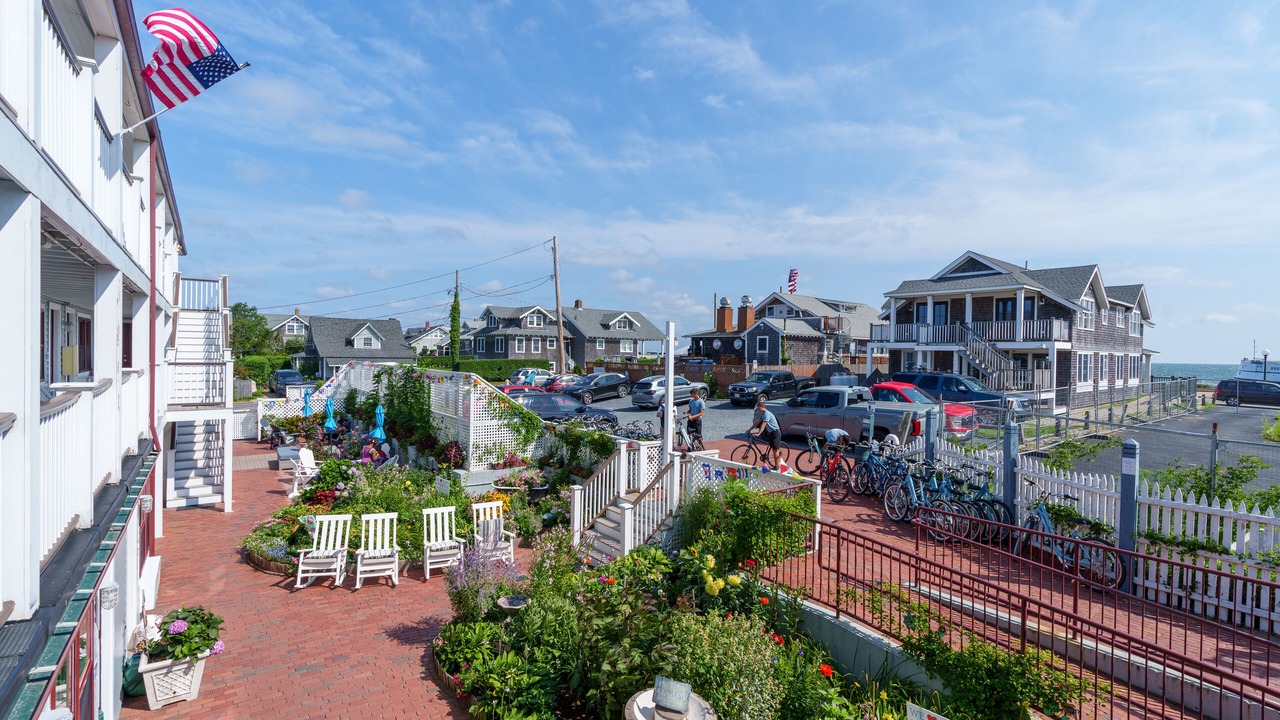 Photo of Others in Oak Bluffs