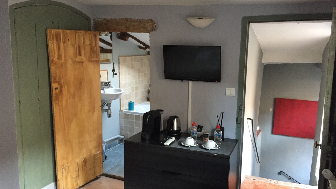 Photo of Bedroom in Avignon City Centre